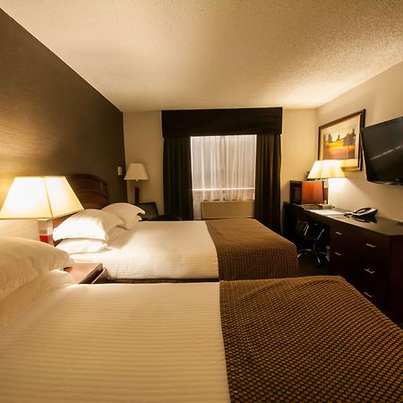 فندق بست ويسترن إن المطار YYC المظهر الخارجي الصورة